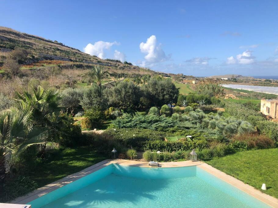 L-Imgarr Sunset Oasis 빌라 외부 사진