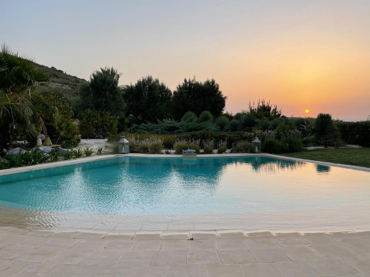 L-Imgarr Sunset Oasis 빌라 외부 사진
